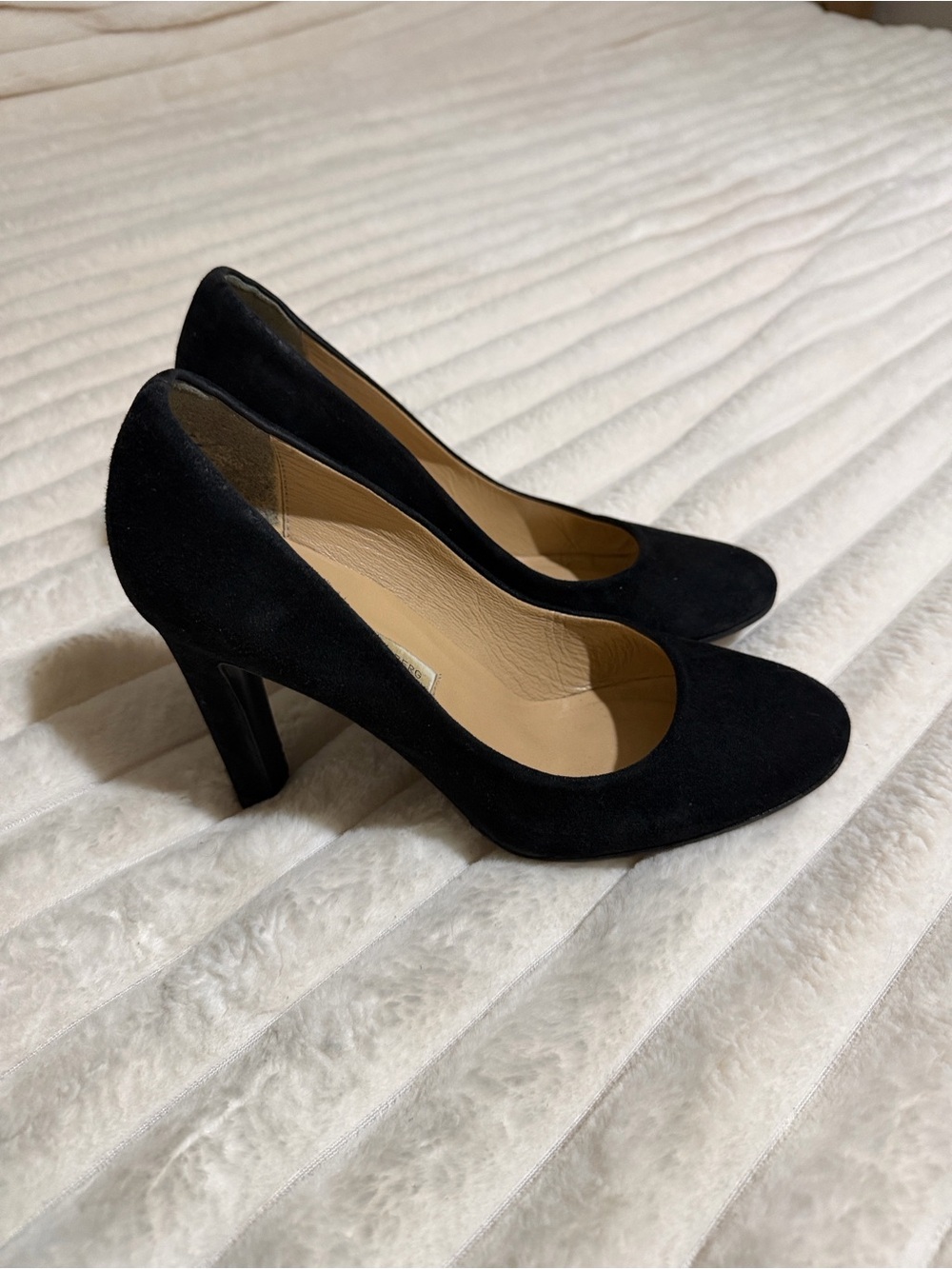 Diane von Furstenberg Black Suede Pumps made in Italy